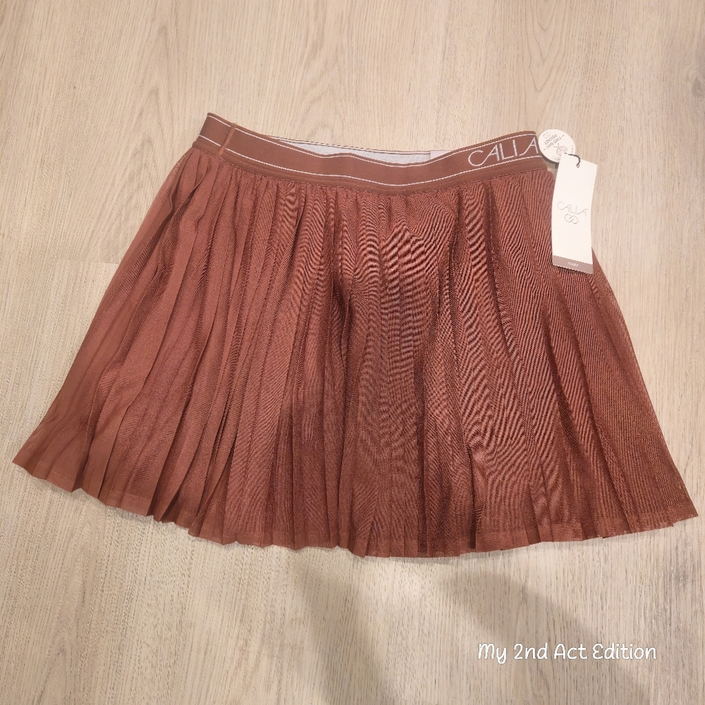 CALIA COURT COLLECTION SKORT SMALL RUST BROWN - Picture 5 of 9